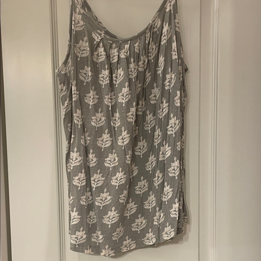 Lucky Brand Gray and White Leaf Print Tank Top